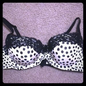 NWOT Push up bra with lace detail